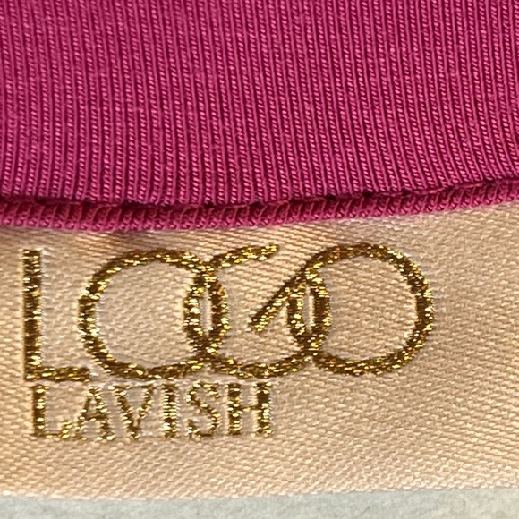 NWOT LOGO LAVISH WRAPS ROBES - Picture 9 of 12